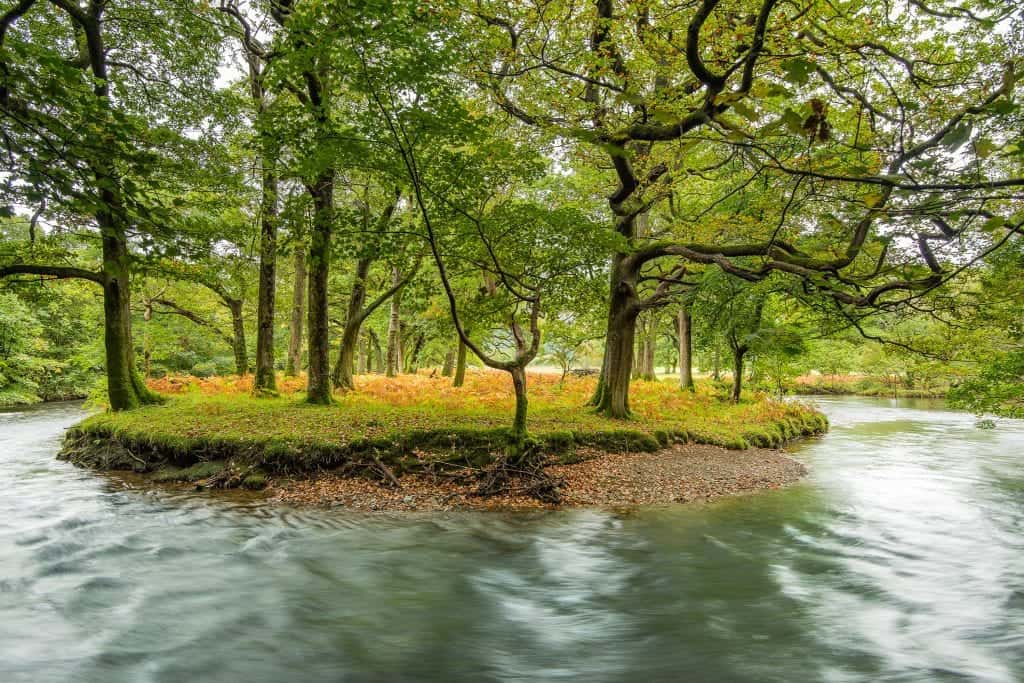 Een rivier in het Lake District in Engeland