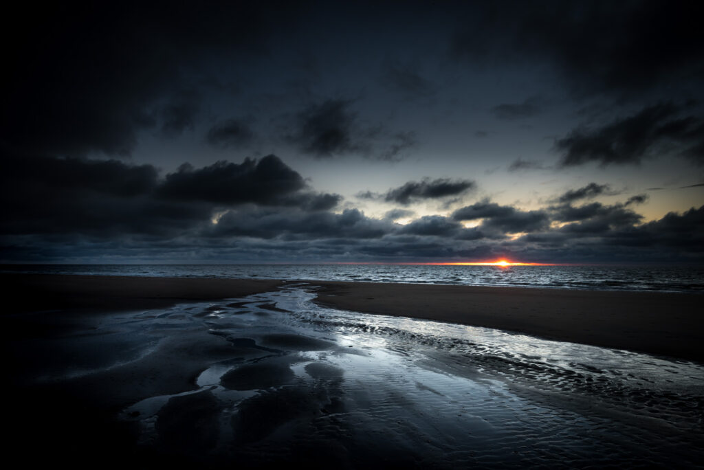 Sunset at Ouddorp beach The Netherlands Betere Landschapsfoto