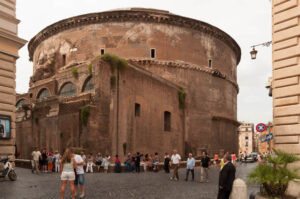Personen verwijderen in Lightroom Classic: snel storende personen verwijderen met AI 10 Pantheon, Rome.